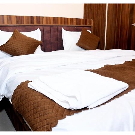 Tirupati Balaji Inn Bageshwar Dham Basāri المظهر الخارجي الصورة
