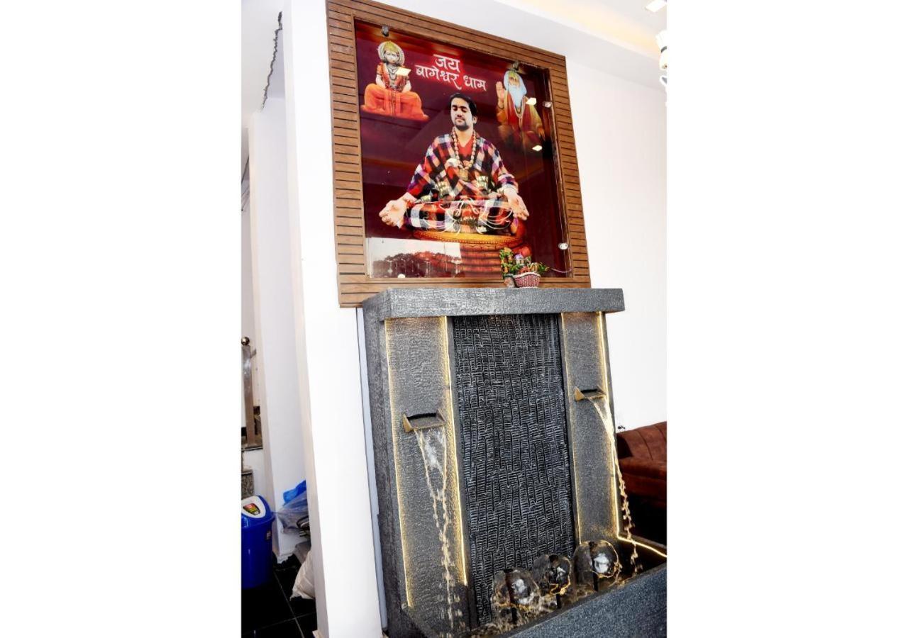 Tirupati Balaji Inn Bageshwar Dham Basāri المظهر الخارجي الصورة
